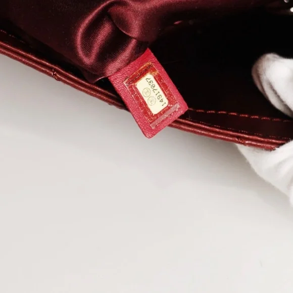 Chanel Bag - Picture 4 of 11